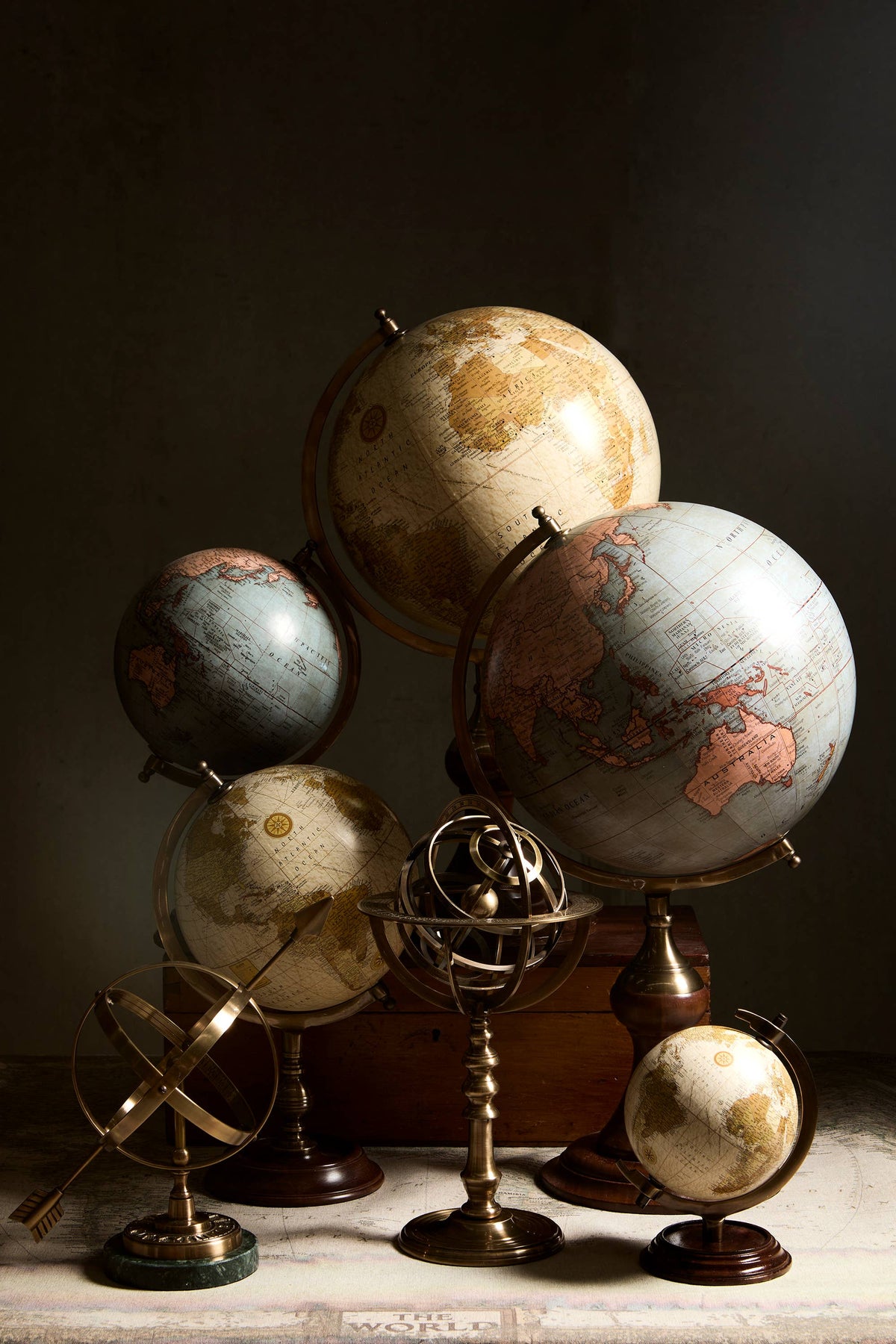 Explorer's Globe - Blue