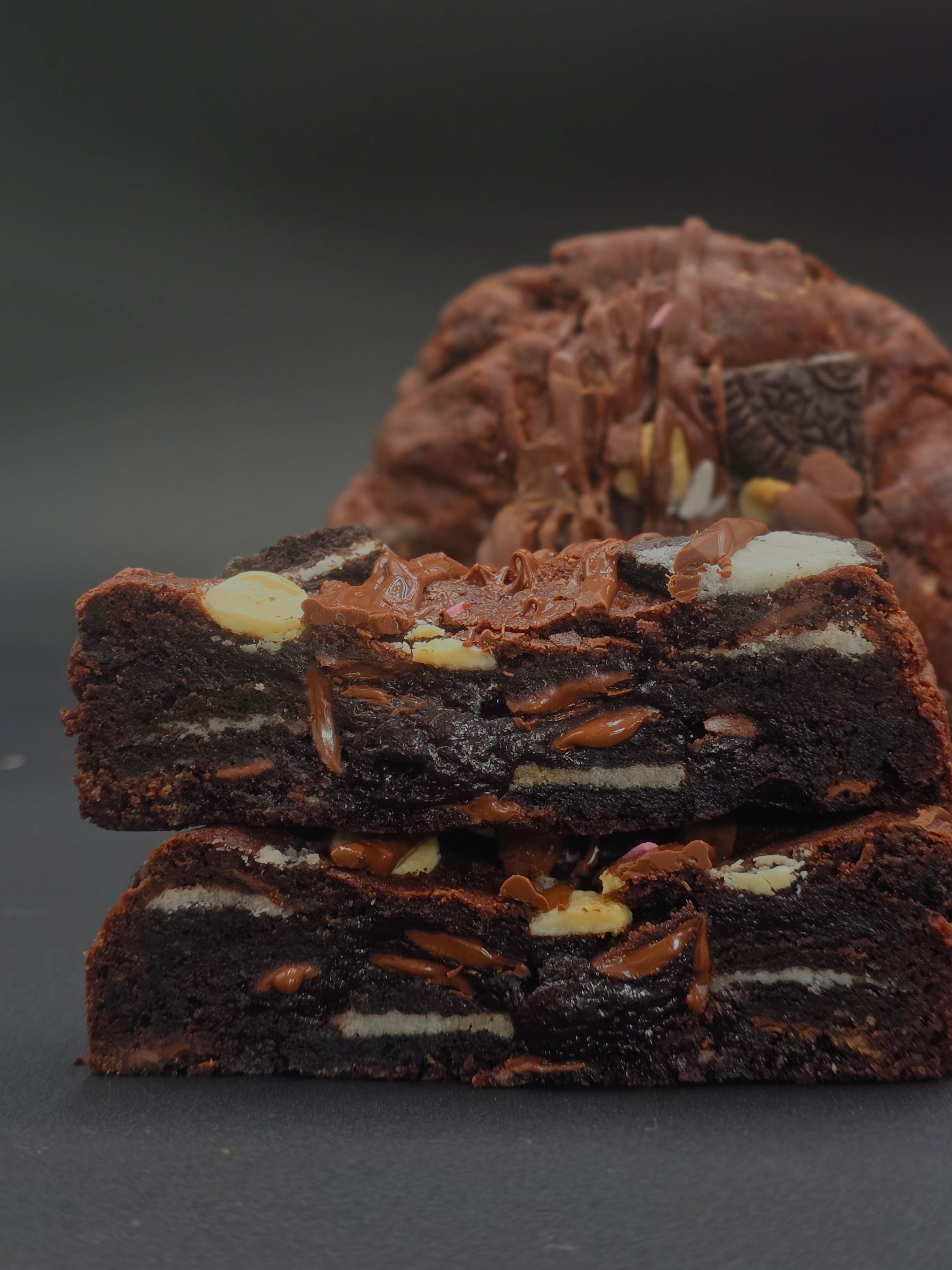 The Brownie Cookie- Cookies & Cream